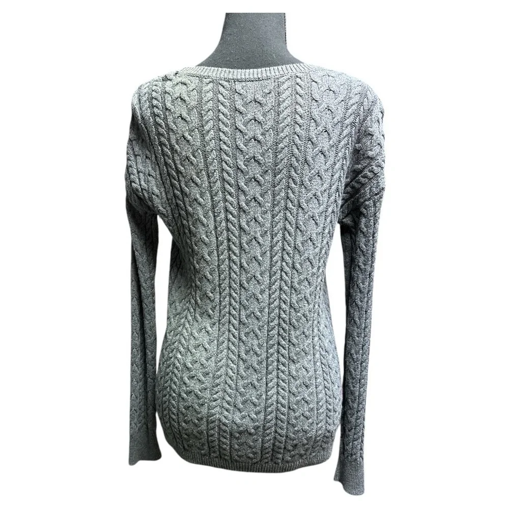 American Eagle Gray Cable Knit Sweater Size Large